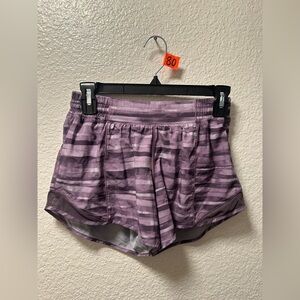 Lululemon low rise hotty hot shorts size 6. A80